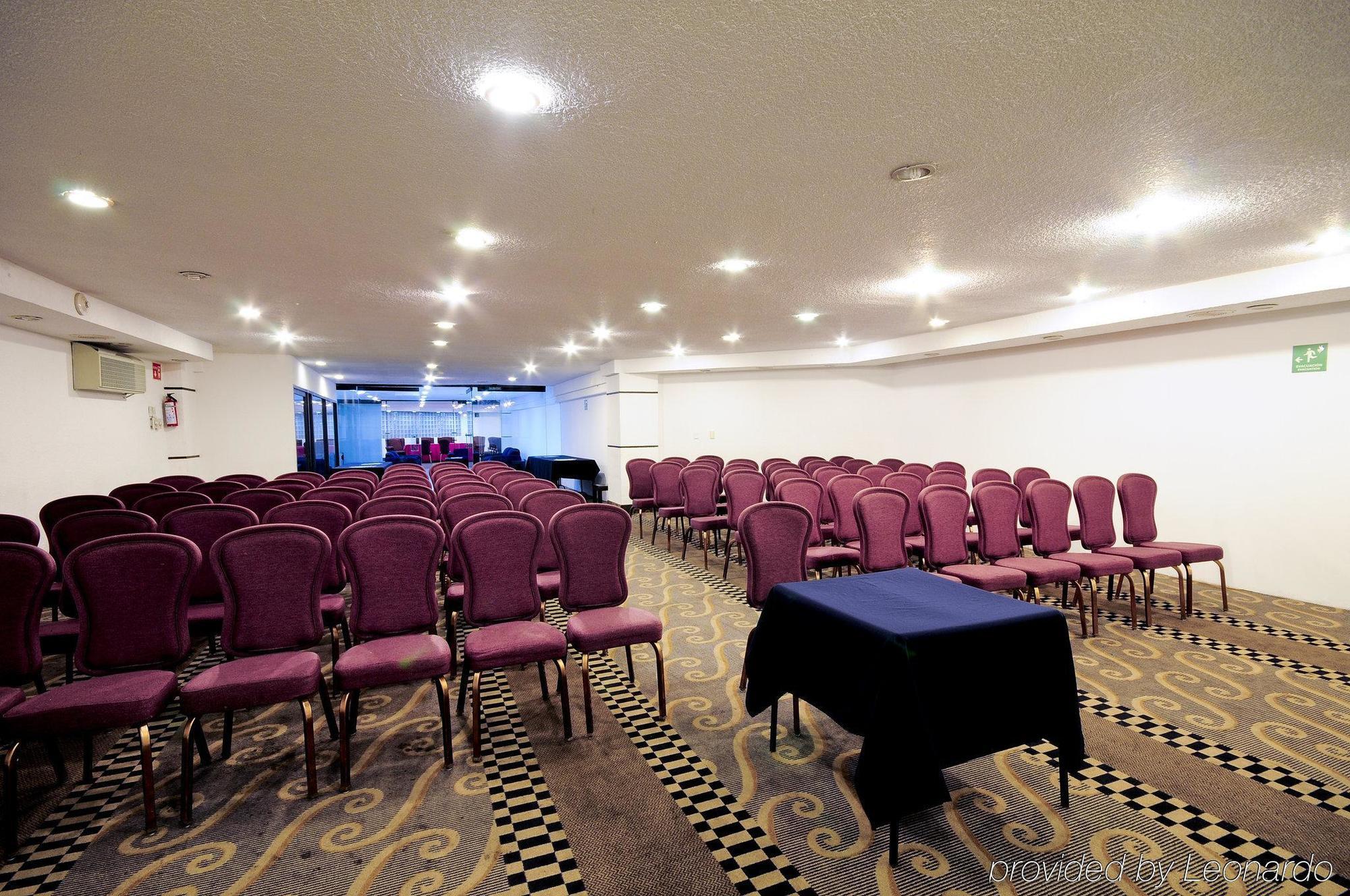 Holiday Inn Express Toluca By Ihg Exterior foto