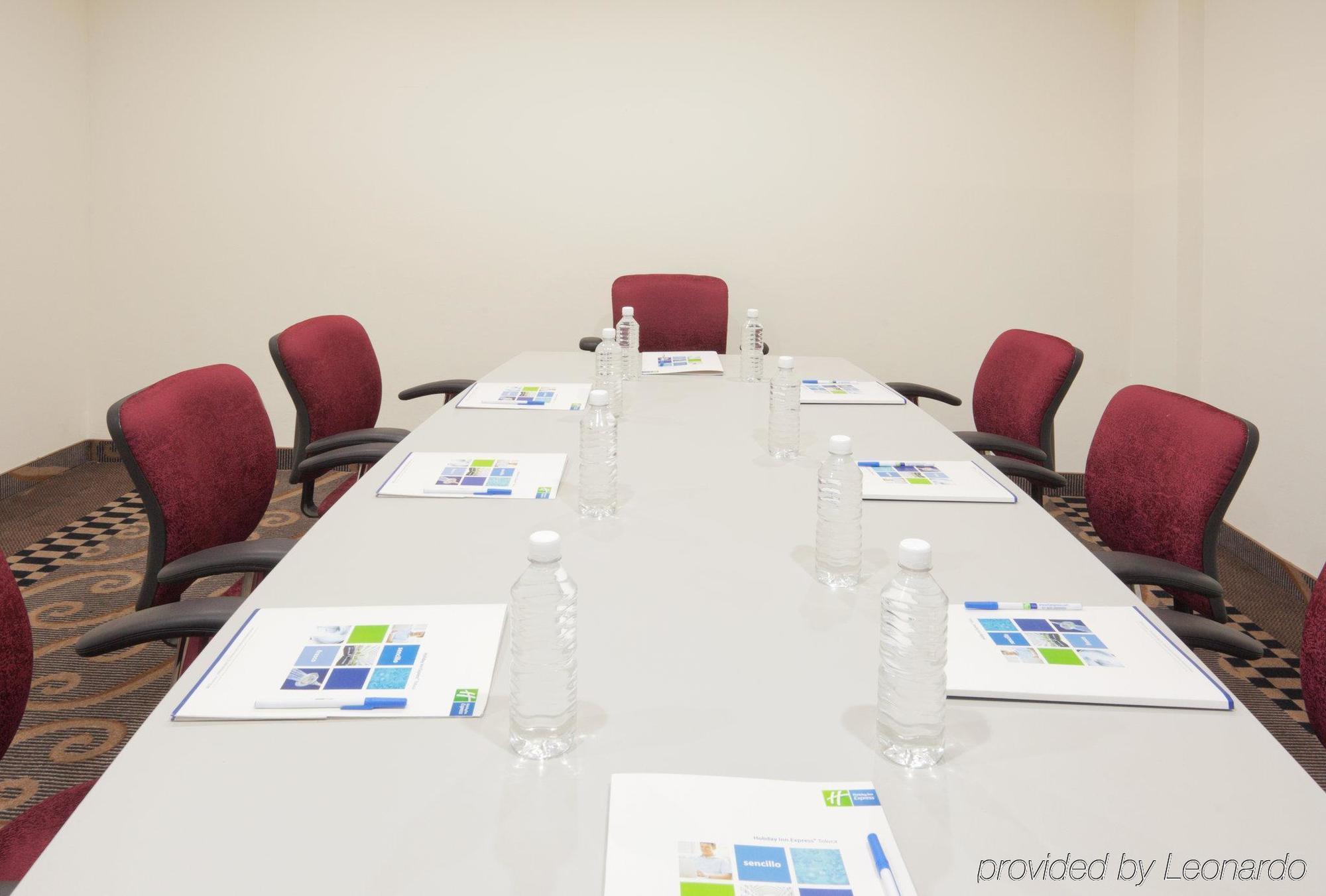 Holiday Inn Express Toluca By Ihg Einrichtungen foto