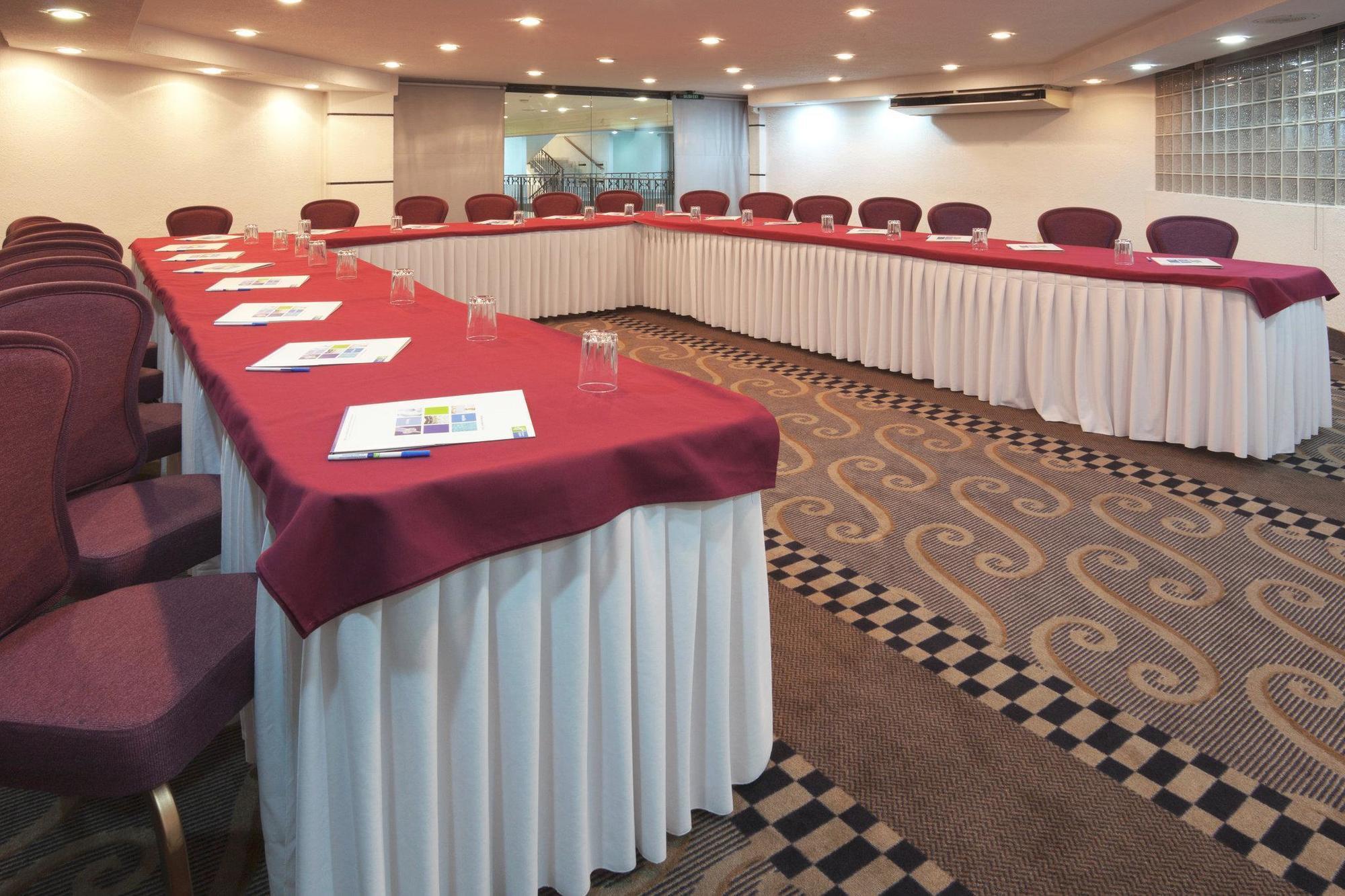 Holiday Inn Express Toluca By Ihg Exterior foto