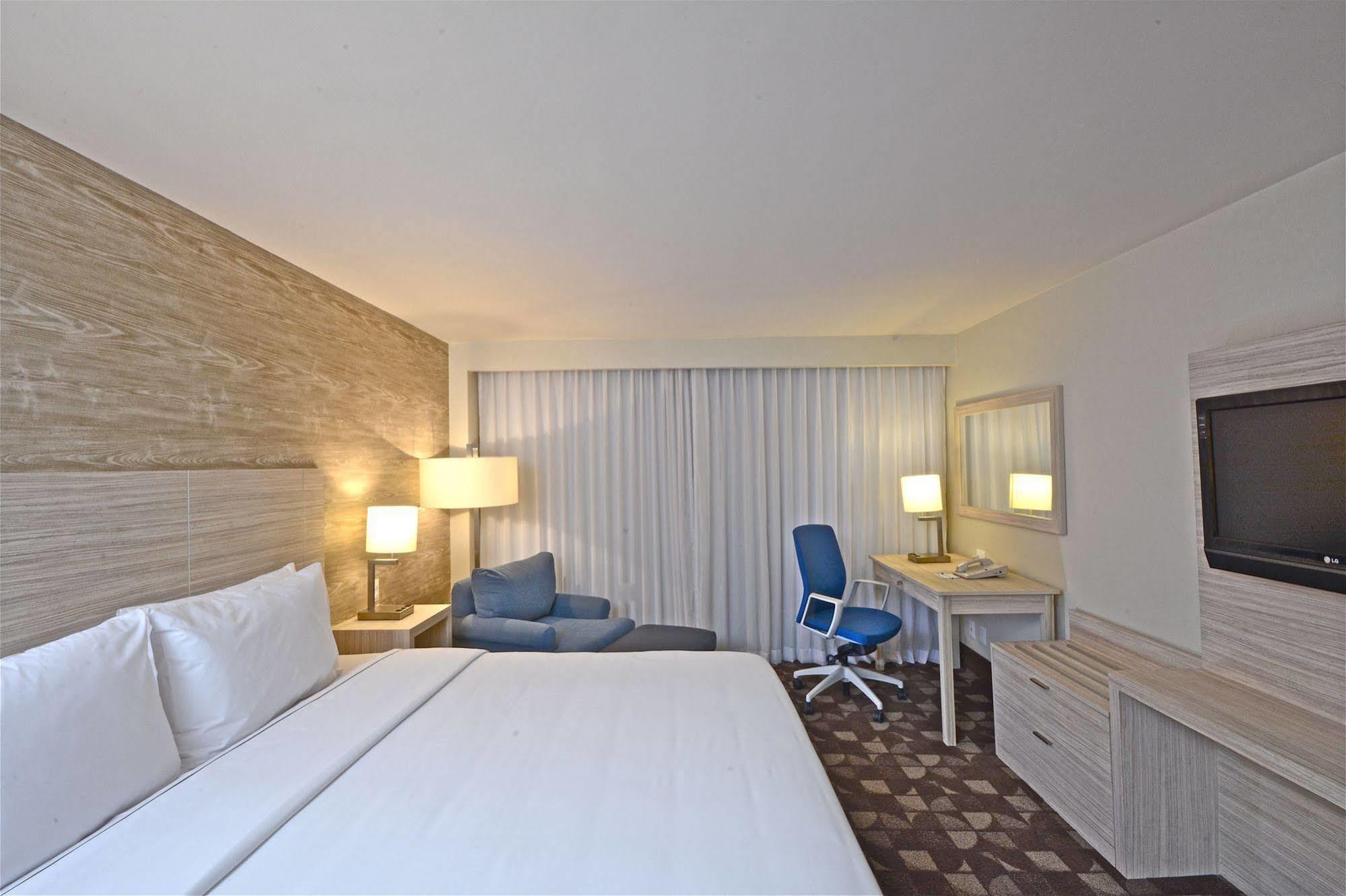 Holiday Inn Express Toluca By Ihg Exterior foto