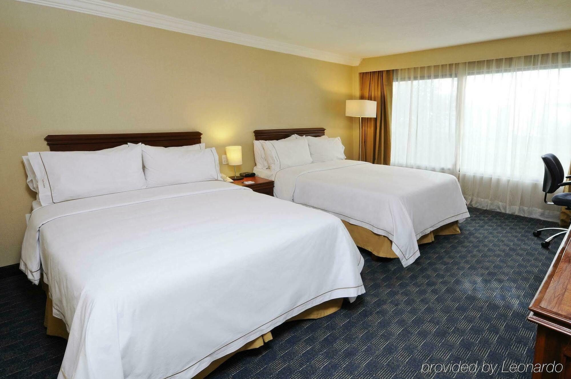 Holiday Inn Express Toluca By Ihg Exterior foto