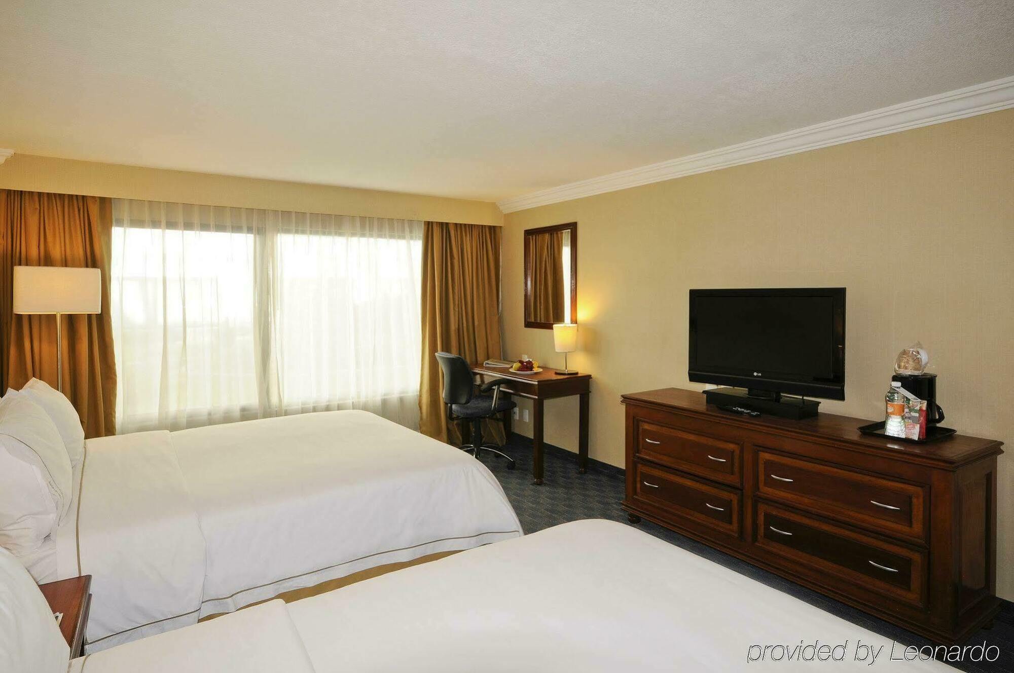 Holiday Inn Express Toluca By Ihg Exterior foto